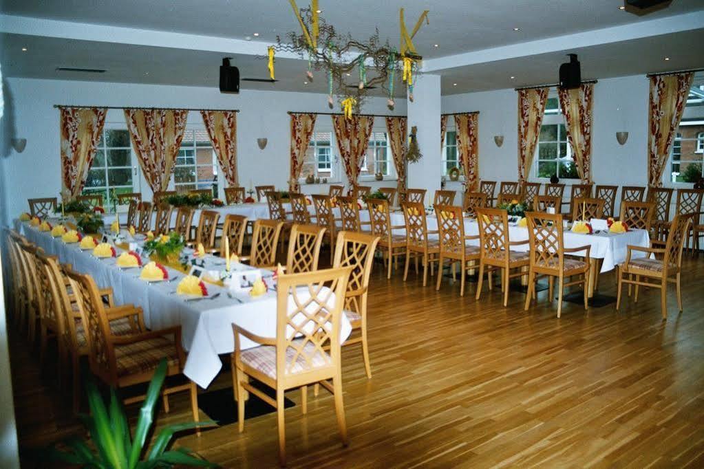 Hotel Alt Wittower Krug Вик Экстерьер фото